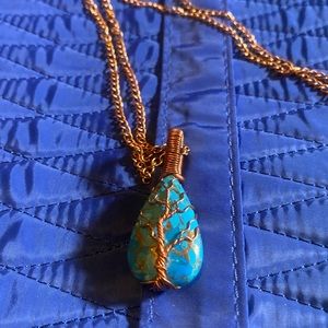 Beautiful blue turquoise, love this phenomenal piece of jewelry